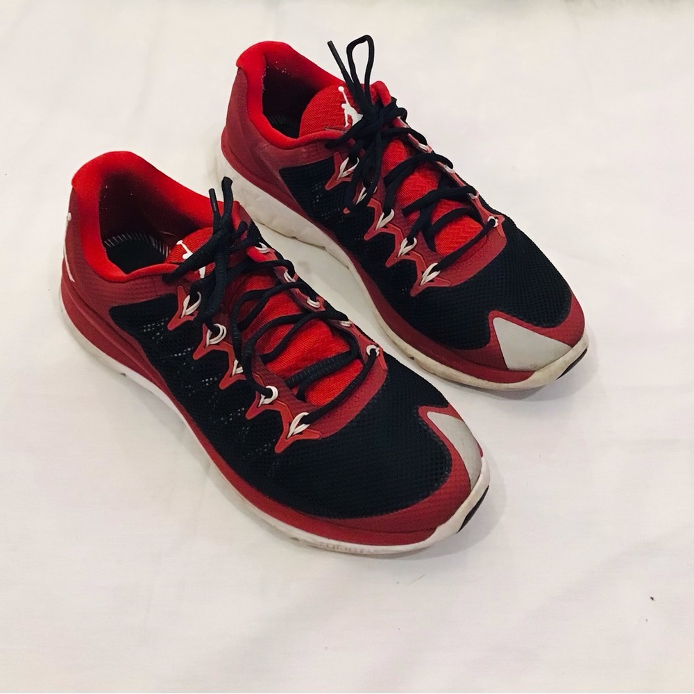 Jordan Men's Black & Red Low-Top Sneakers